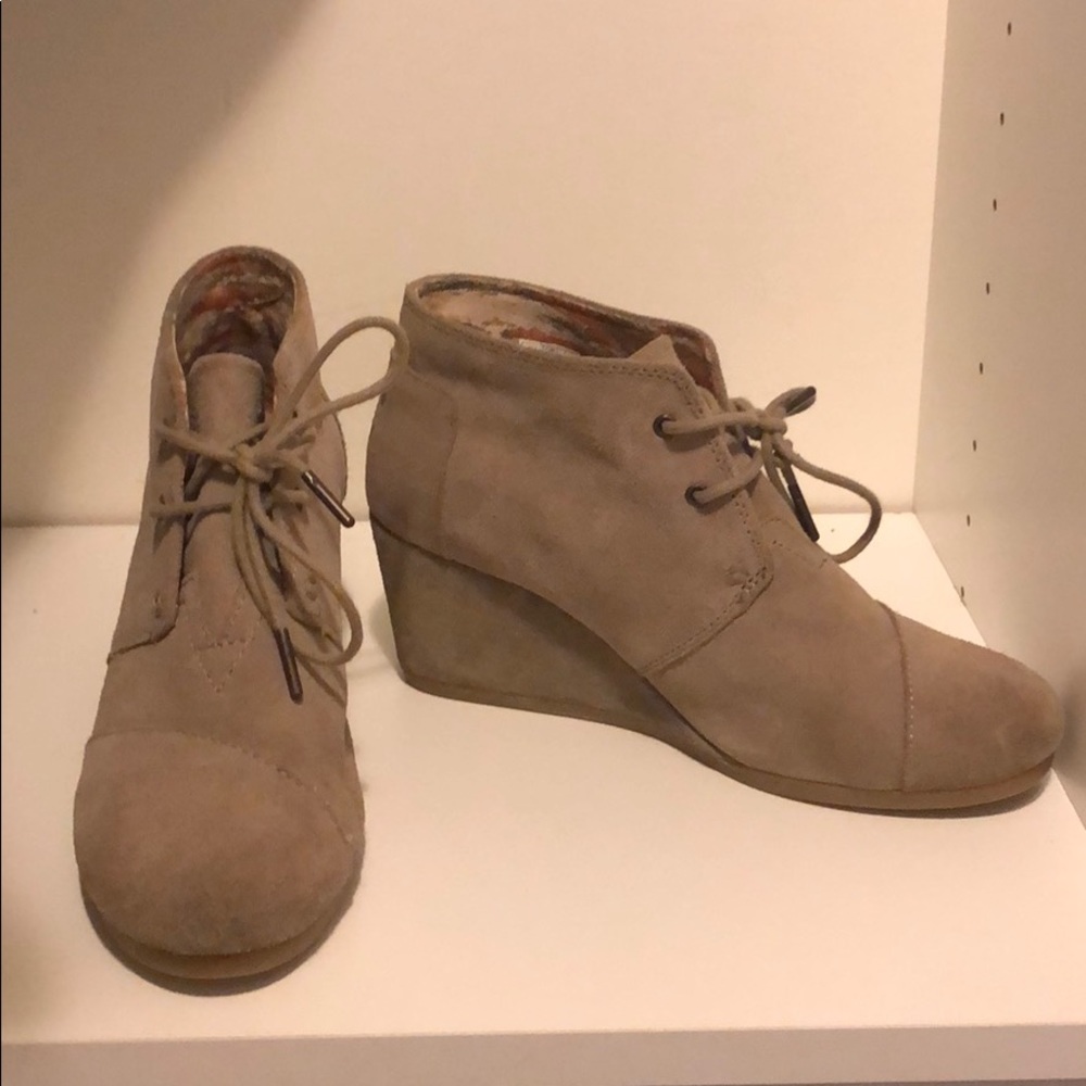 Tom’s wedged booties